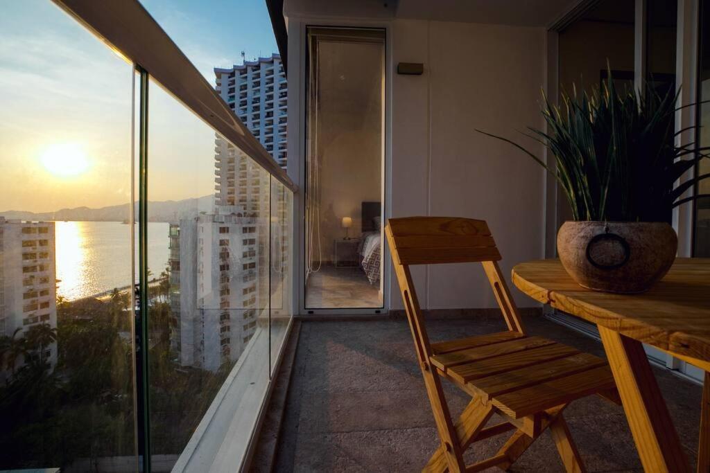 Luxury Apartment In Front Of Acapulco Beach Bagian luar foto