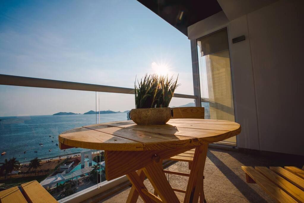 Luxury Apartment In Front Of Acapulco Beach Bagian luar foto
